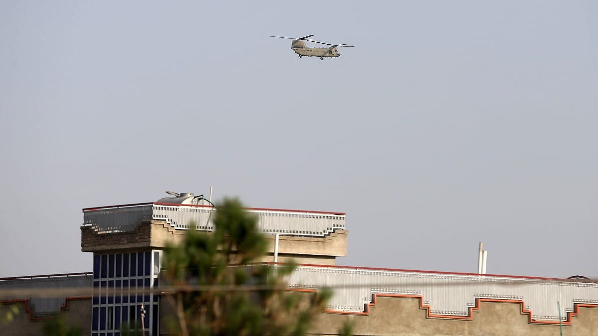 La OTAN ayuda a mantener operativo el aeropuerto de Kabul en plenas evacuaciones