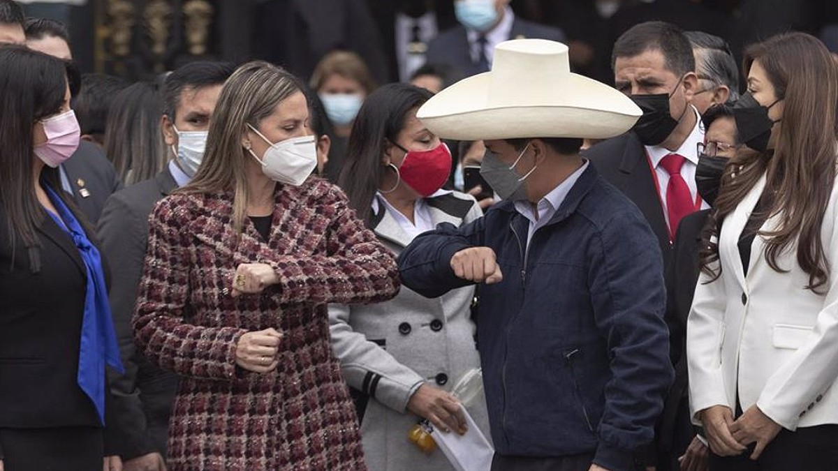 La presidenta del Congreso de Perú pide la dimisión del ministro de Trabajo por vínculos terroristas