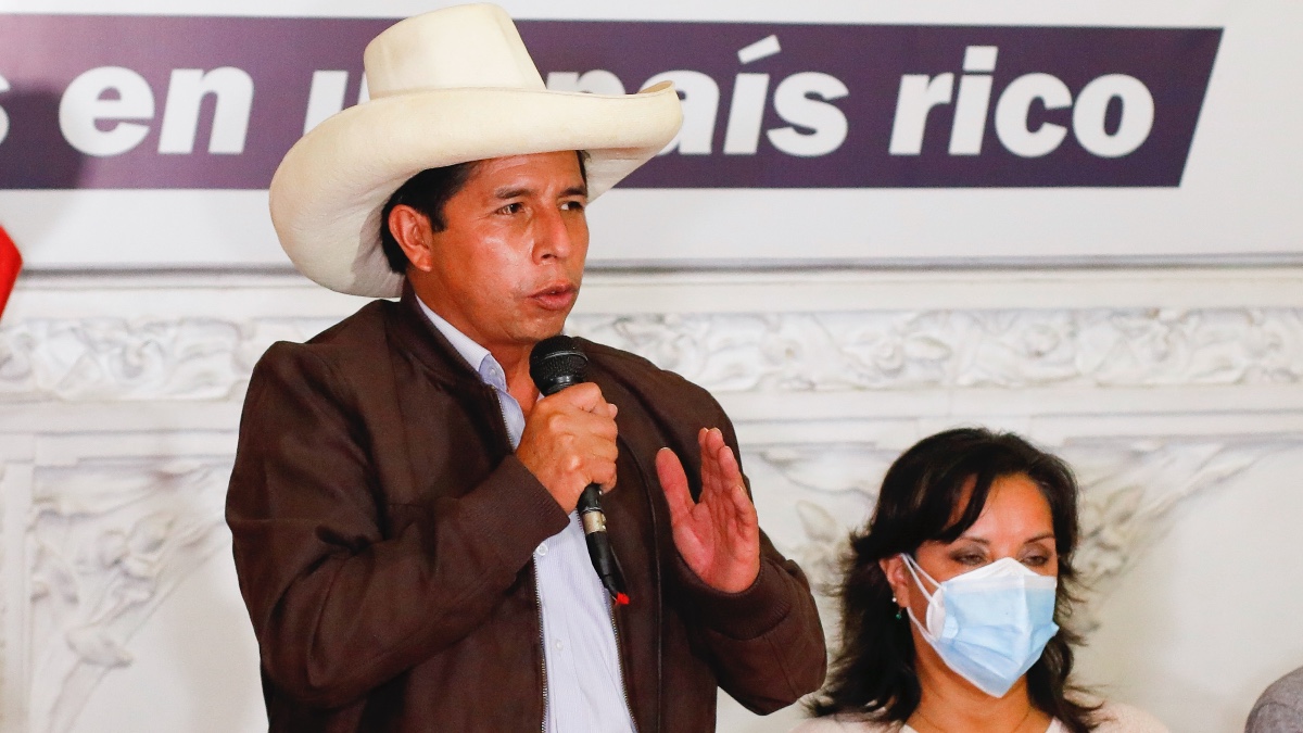 La Justicia peruana dicta tres años de prisión para los sobrinos y el exsecretario de Castillo, señalados por corrupción