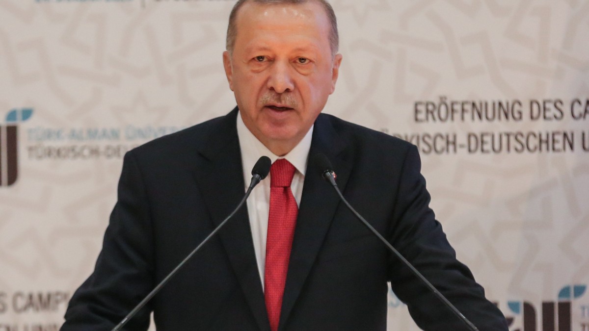 Erdogan ruega a Alá por «un mejor futuro» para Turquía tras depositar su voto en las elecciones