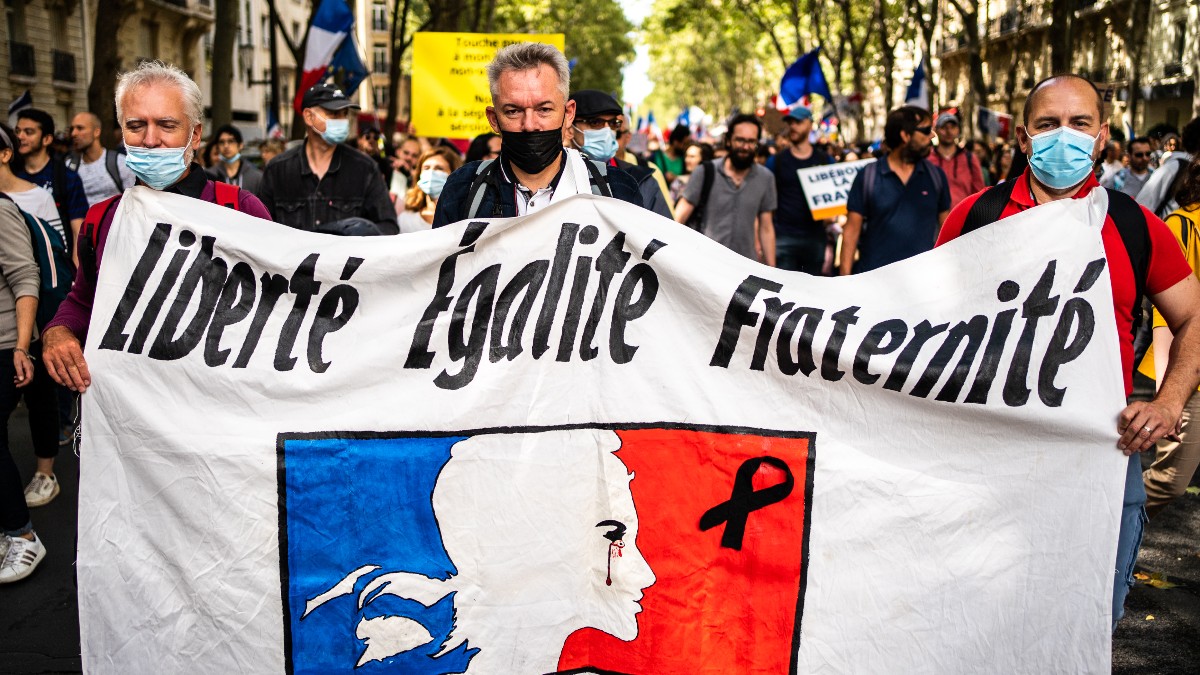 Más de 230.000 personas se manifiestan en Francia contra el ‘pasaporte covid’