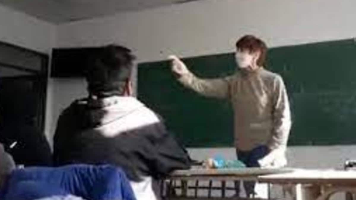 Adoctrinamiento en las aulas argentinas: el polémico vídeo de una profesora defendiendo a gritos al kirchnerismo