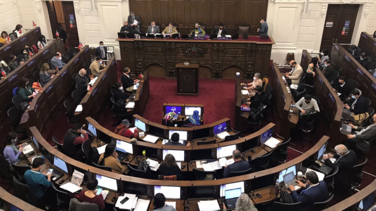 La Convención Constitucional chilena cierra la puerta a libertades fundamentales y muestra su ánimo revolucionario