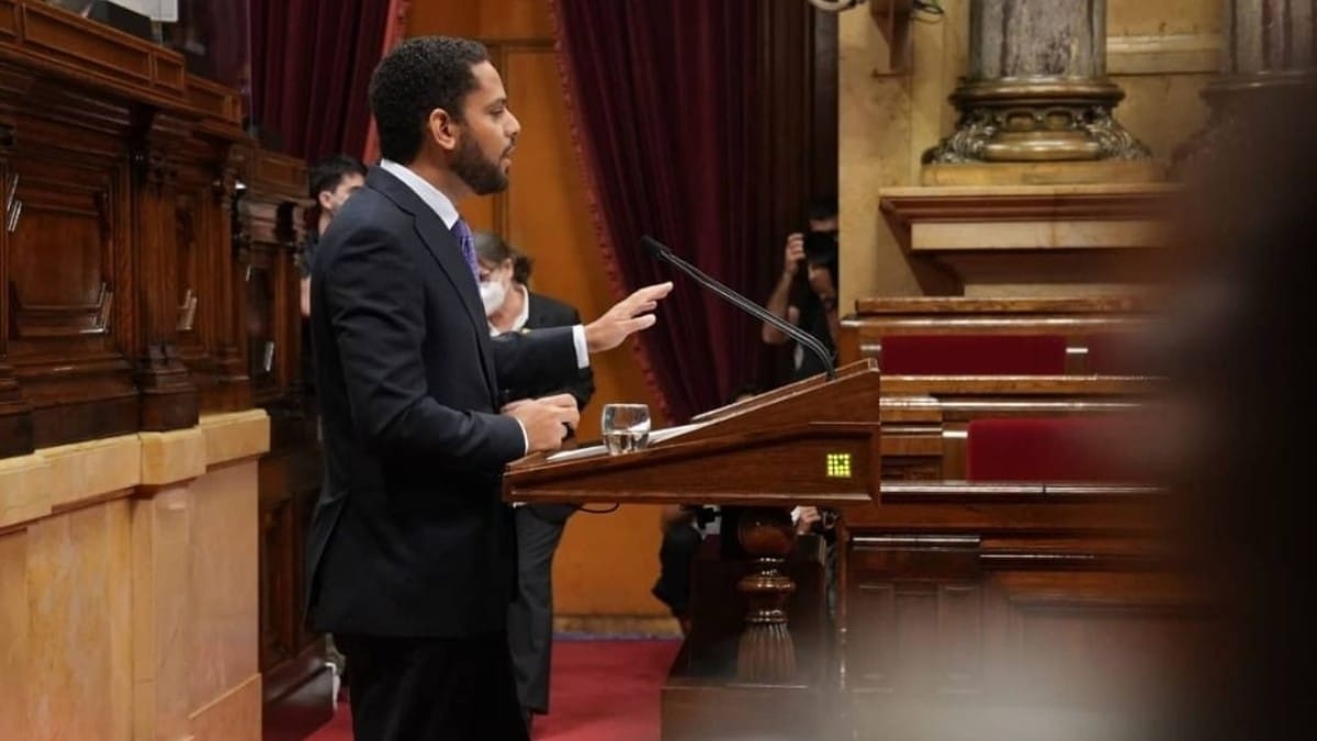 VOX exige que se reduzca a la mitad el número de altos cargos de la Generalitat