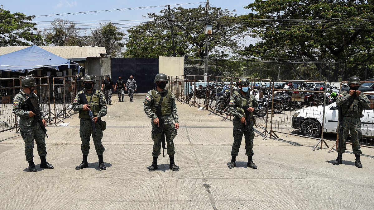 Lasso militariza la seguridad de las cárceles de Ecuador de ‘manera indefinida’ ante nuevos motines