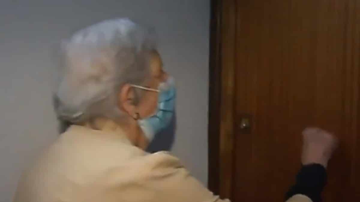 El testimonio de una anciana de 82 años víctima de los okupas en Madrid: ‘No puedo entrar en mi casa… estoy destrozada’