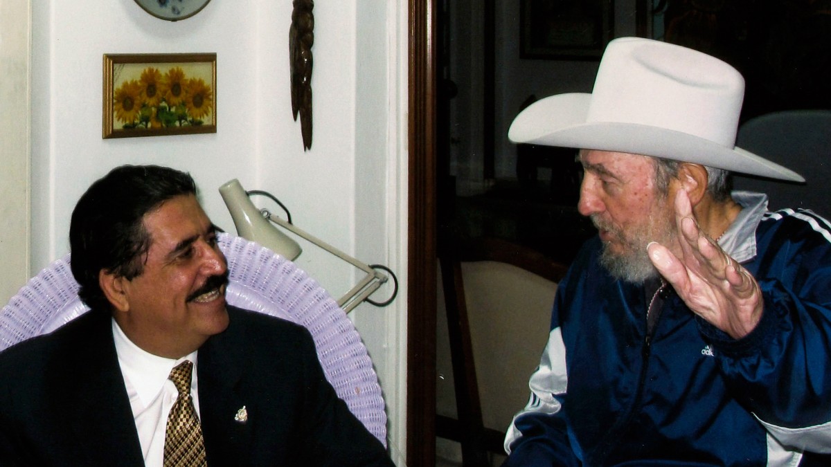 Manuel Zelaya, expresidente de Honduras y aliado de Castro y Chávez, se suma al Grupo de Puebla