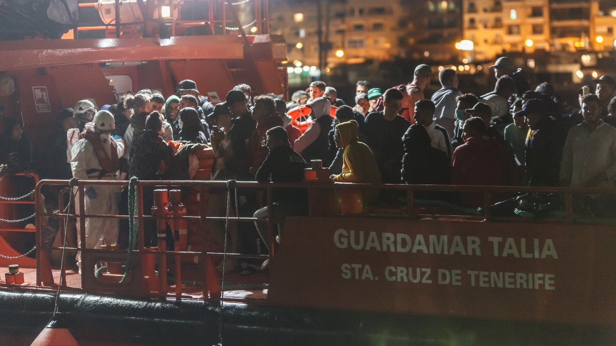 La Salvamar Talía llega al puerto de Arguineguín con varios migrantes a 14 de septiembre de 2021 en Gran Canaria. EUROPA PRESS