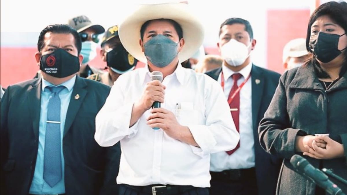 Continúa la inestabilidad en el gobierno comunista peruano: dimite el secretario de la Presidencia
