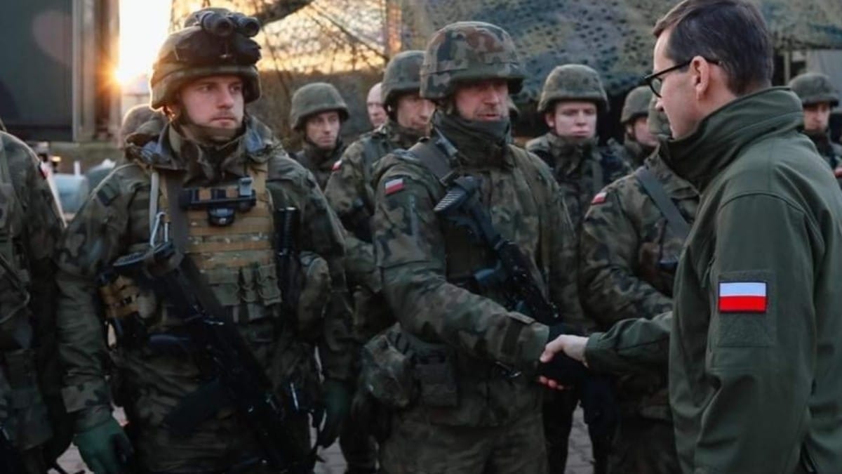 Polonia informa de un aumento de las solicitudes para entrar en su Ejército tras la invasión rusa de Ucrania