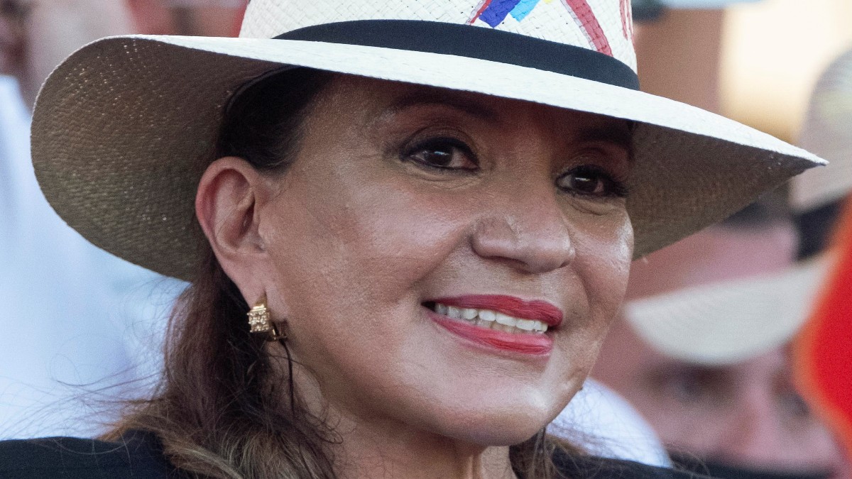 Foro Madrid analiza la relación entre el régimen chavista y Xiomara Castro, candidata a la presidencia de Honduras