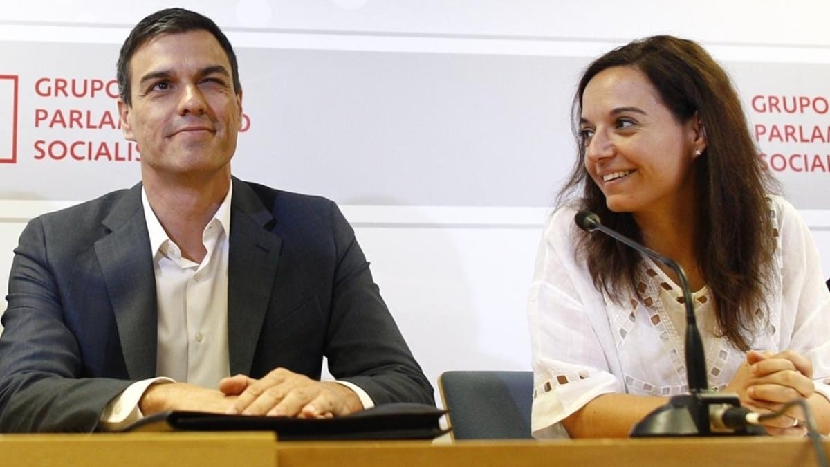 La alcaldesa de Getafe, Sara hernández y El líder socialista Pedro Sánchez.