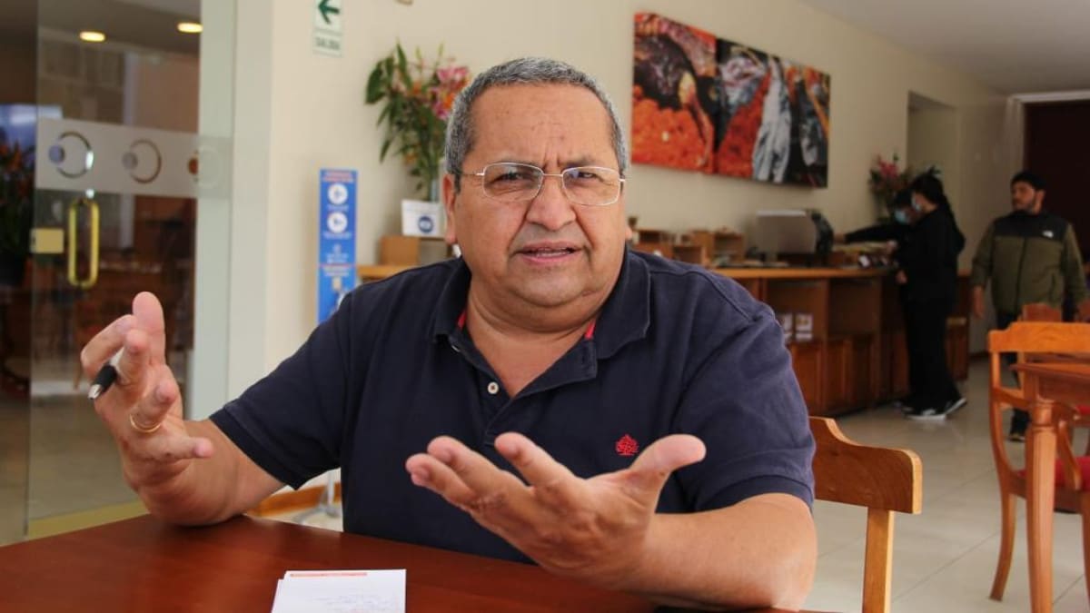 ‘Castillo está copando prefecturas para manipular las elecciones municipales y regionales de Perú’
