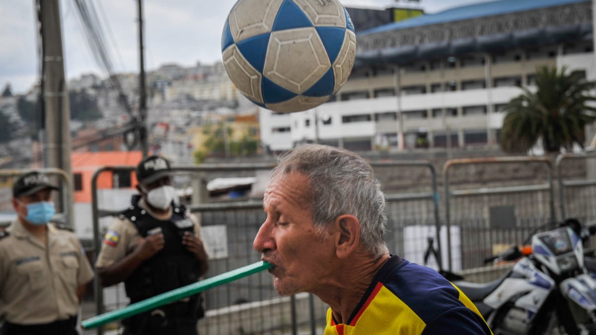El Gobierno de Ecuador permite el regreso del público a los estadios de fútbol