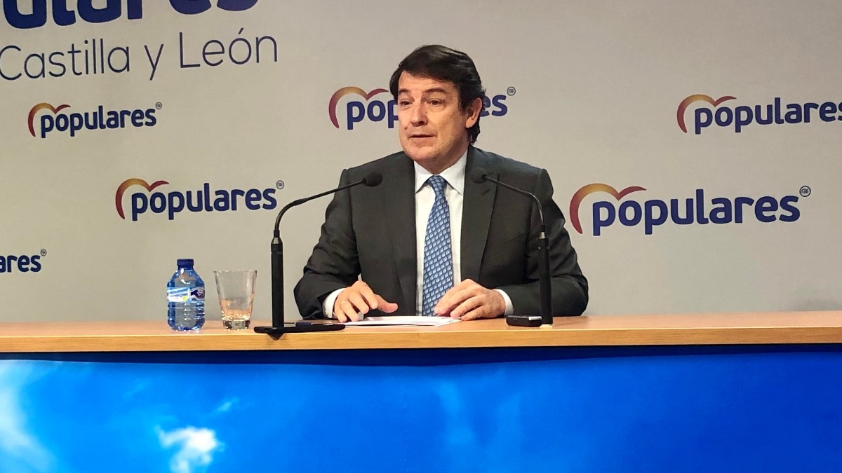 El PP mantendrá el proyecto de ley LGTBI en Castilla y León que incluye la cobertura de operaciones de cambio de sexo para menores