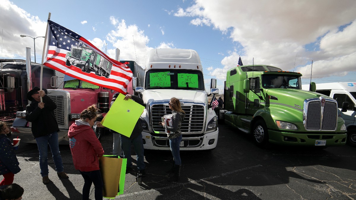 El ‘Convoy del Pueblo’ parte este miércoles desde Adelanto (California) para exigir el fin de las restricciones arbitrarias en EEUU