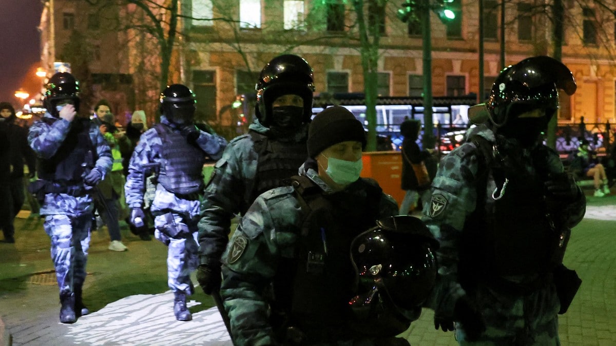 Cientos de detenidos en las movilizaciones en Moscú y San Petersburgo contra el ataque a Ucrania