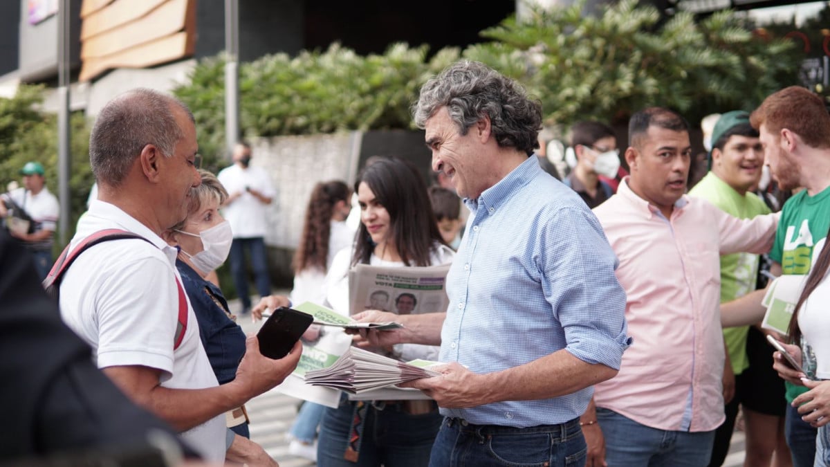 Sergio Fajardo se impone en la coalición Centro Esperanza, la menos votada en las consultas interpartidistas