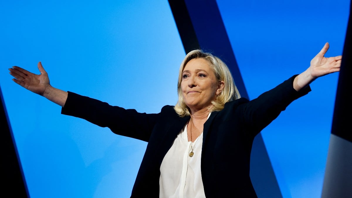 Le Pen continúa reduciendo la distancia con Macron a diez días de la segunda vuelta presidencial