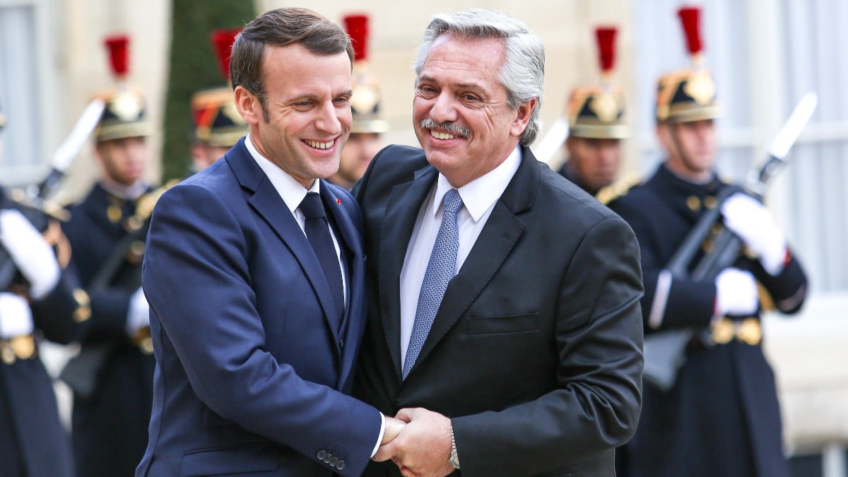 El presidente electo de Francia, Emmanuel Macron, y el presidente de Argentina y miembro del Grupo de Puebla, Alberto Fernández. Europa Press