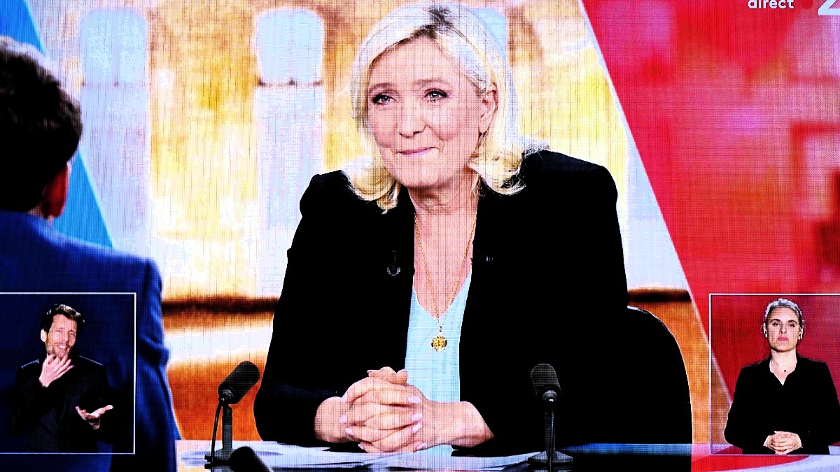 Le Pen supera las expectativas en un debate marcado por los ataques y las interrupciones de Macron