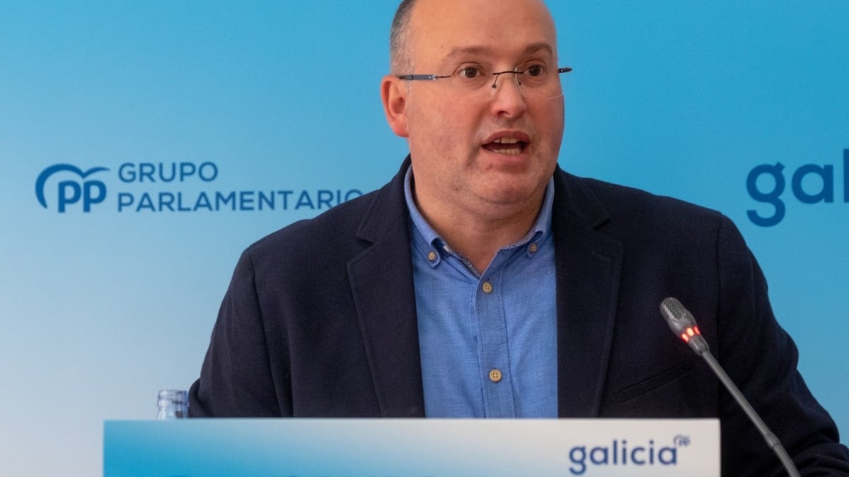 Feijóo elige como vicesecretario de Organización Territorial al dirigente del PP gallego que llamó a ‘tirar a la basura’ las papeletas de VOX