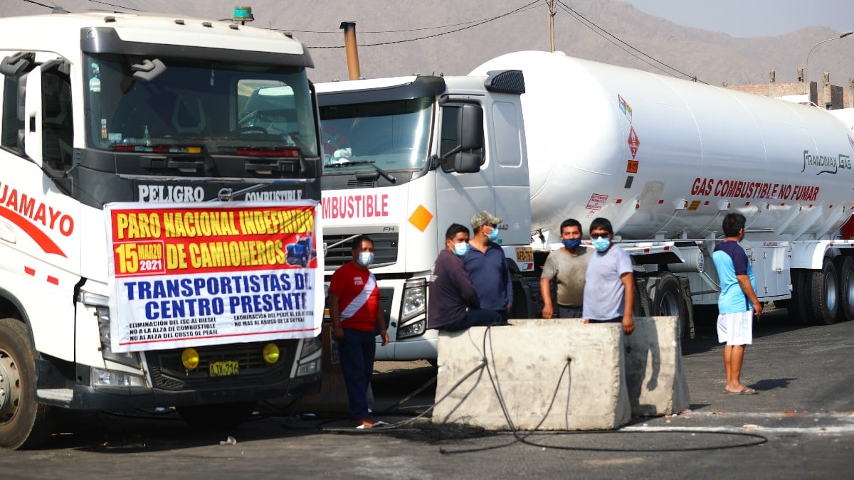 El Gobierno comunista de Castillo pide una ‘tregua’ a los transportistas después de dos semanas de protestas en Perú