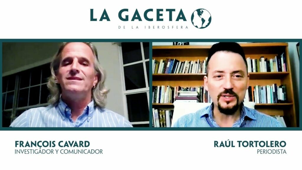 El periodista Raúl Tortolero y el investigador y comunicador François Cavard