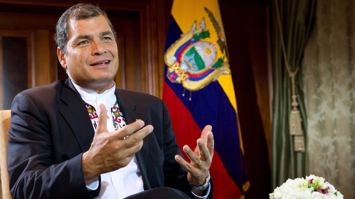 El expresidente izquierdista Correa propone una recogida de firmas para revocar a Lasso