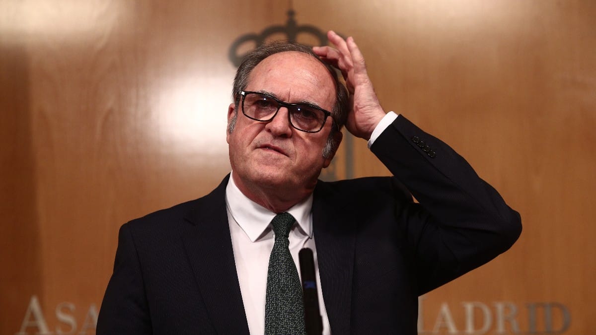 Gabilondo gastará 90.000 euros en un community manager para el Defensor del Pueblo