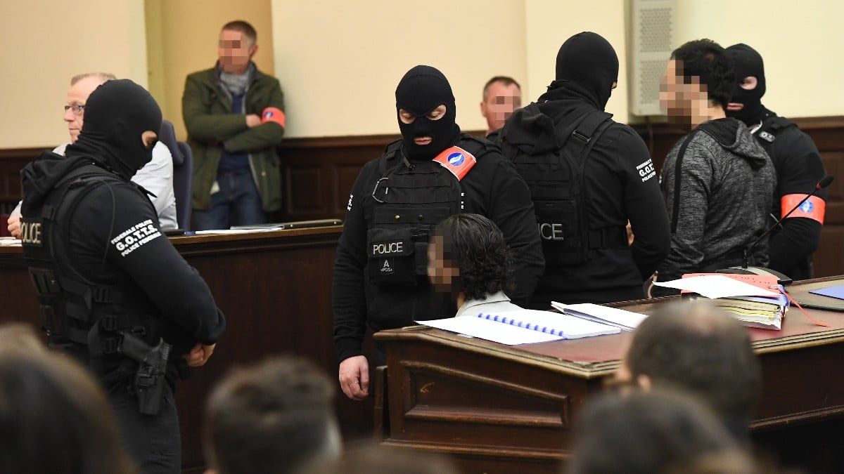 El único superviviente del grupo de terroristas islamistas del atentado contra Bataclán, Salah Abdeslam, durante el juicio. Europa Press