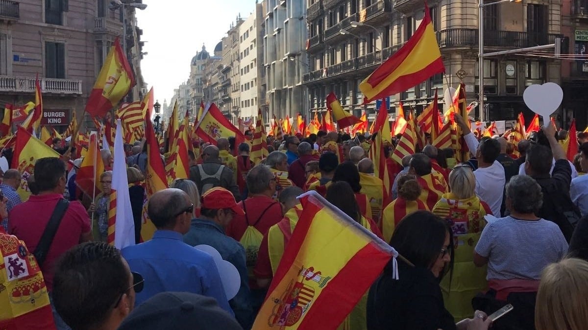 Manifestación en Barcelona contra la independencia y a favor de la unidad de España. Europa Press