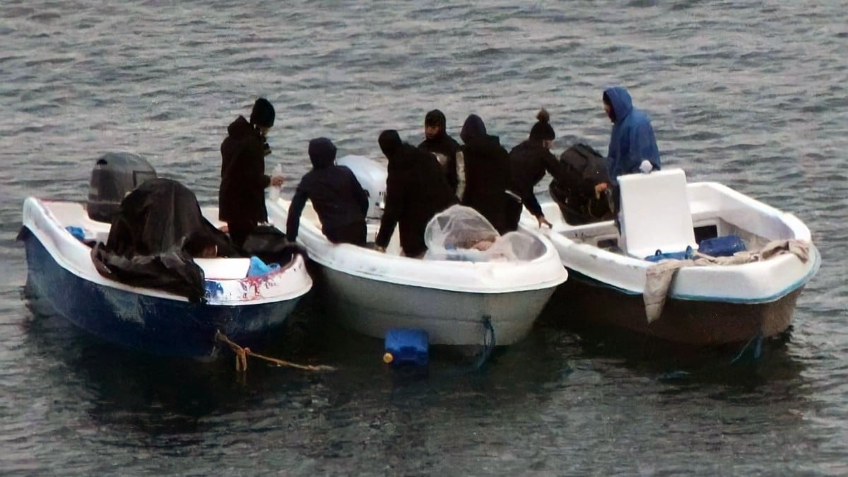 Las mafias argelinas fondean las embarcaciones que saldrán esta madrugada.