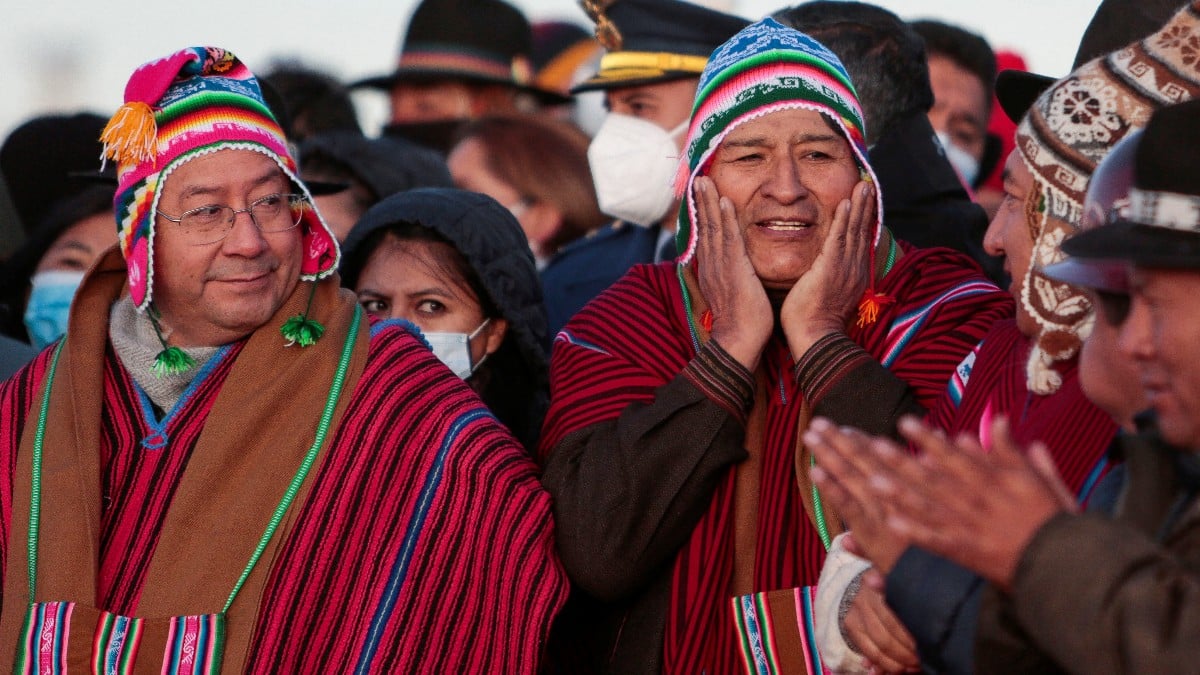 Tres facciones se disputan a golpes el control del Gobierno en Bolivia