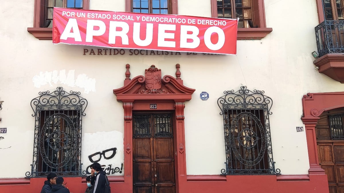 La izquierda internacional intenta forzar el triunfo del ‘Apruebo’ en Chile