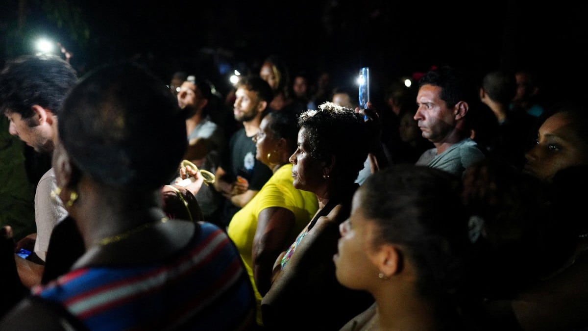 Decenas de manifestantes salen a la calle en La Habana: ‘Queremos luz’
