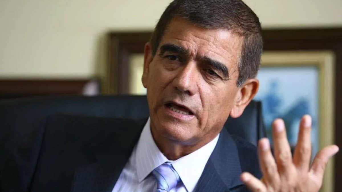 Eligen al opositor José Williams como nuevo presidente del Congreso de Perú