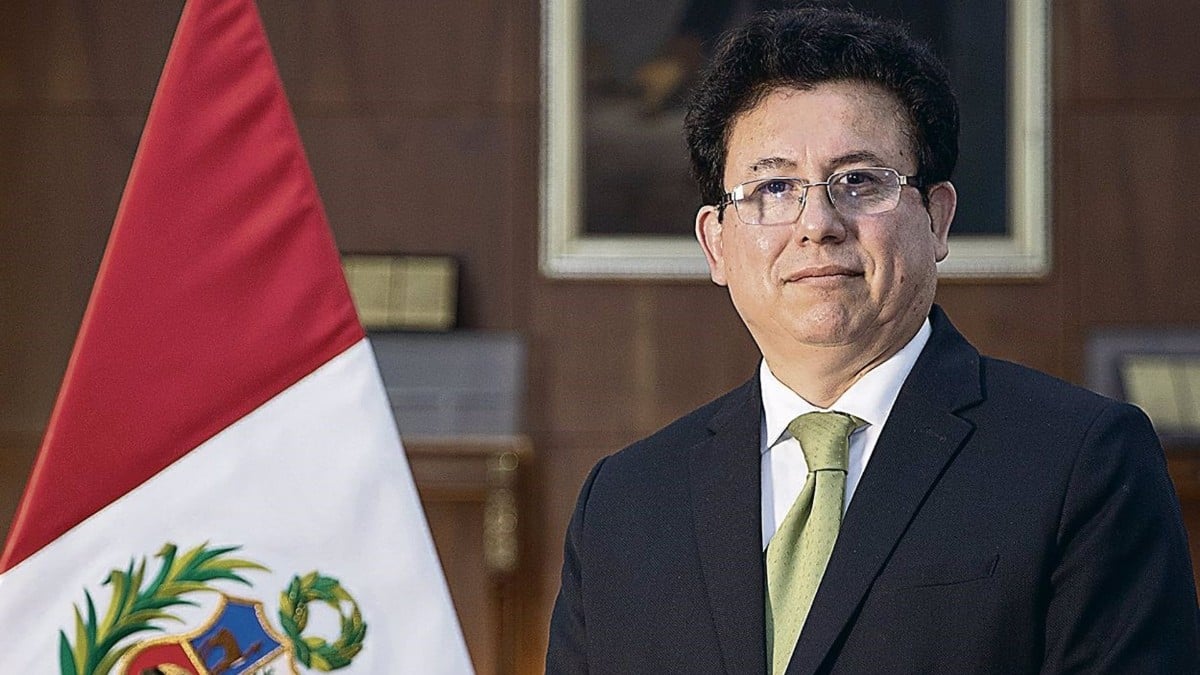 Renuncia el ministro de Exteriores por discrepancias con Pedro Castillo