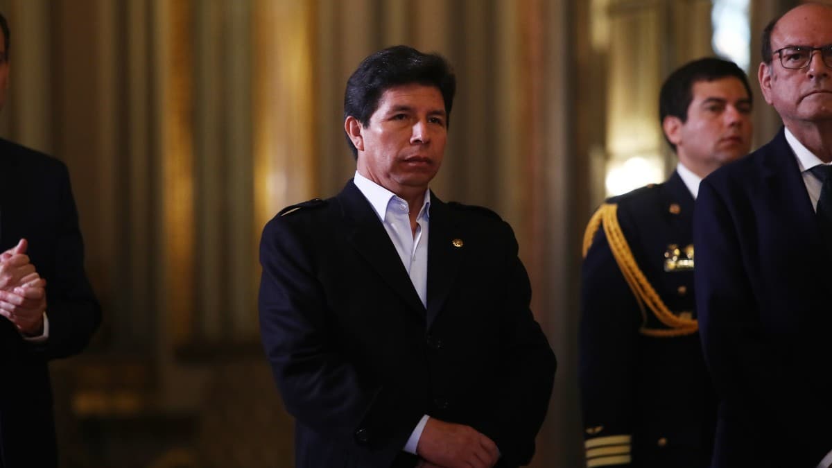 La Fiscalía de Perú presenta una denuncia contra Castillo por irregularidades en ascensos militares