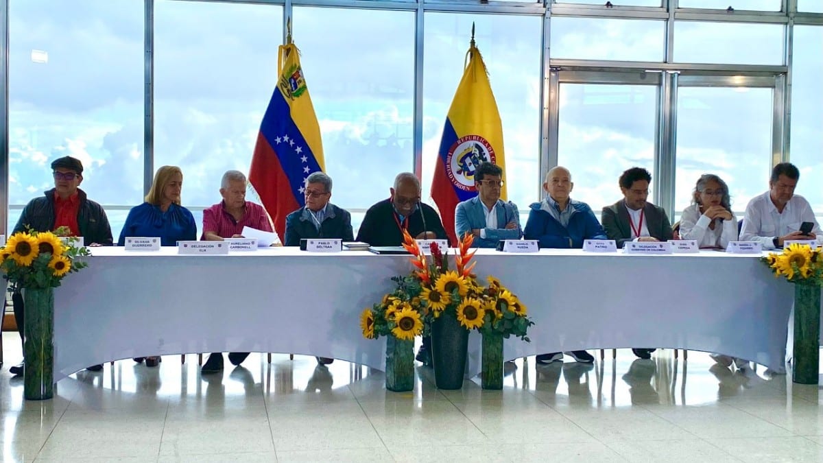 El ELN y el Gobierno de Colombia aplazan la conclusión de su tercera ronda de negociaciones