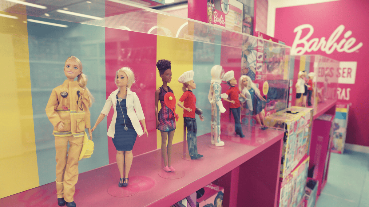 Garzón prohíbe los anuncios de muñecas dirigidos a las niñas