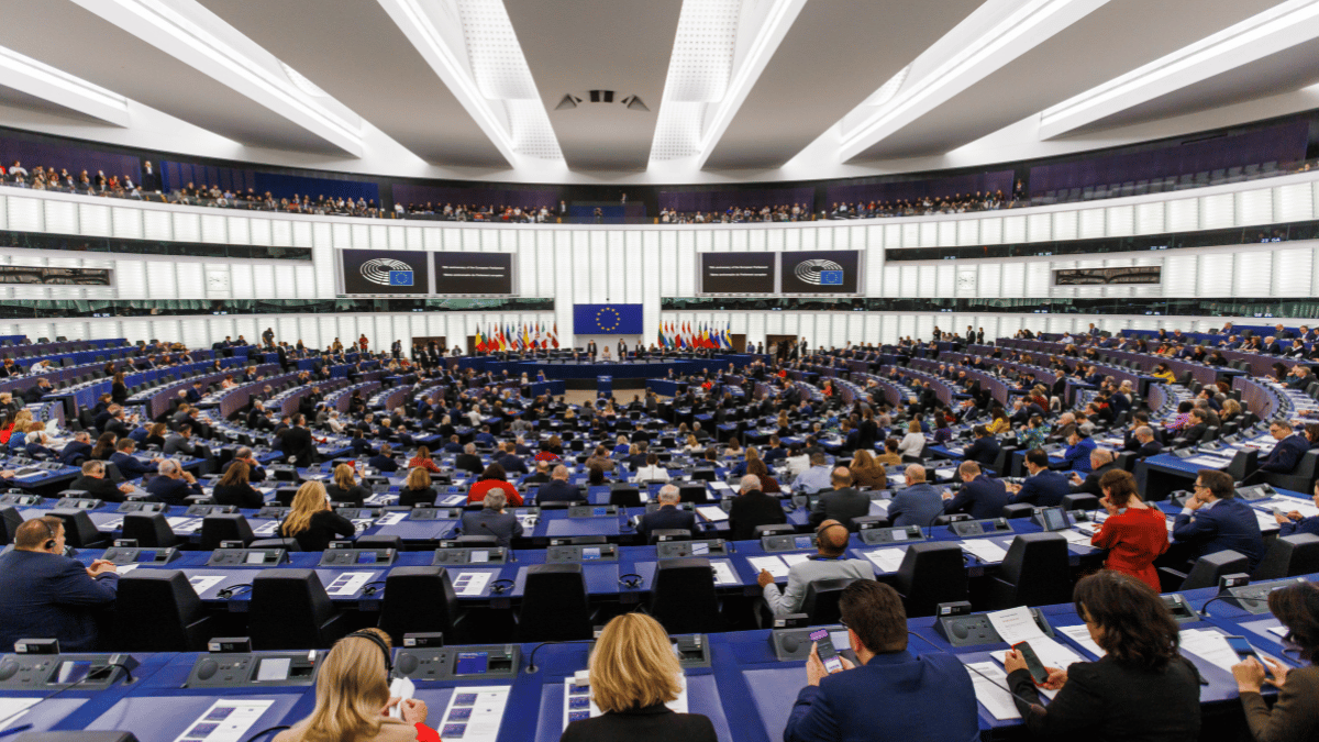 El PP no vota la resolución de la Eurocámara que apunta a Marruecos en la trama de sobornos