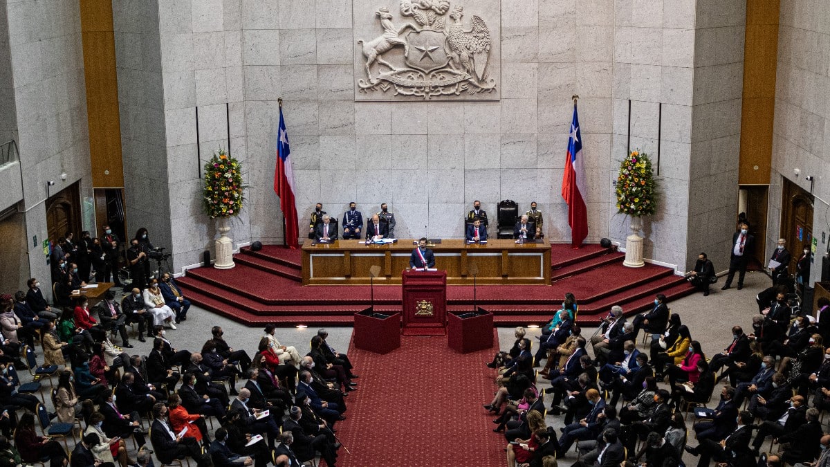 Instalan un comité de expertos para elaborar un nuevo proyecto constitucional en Chile