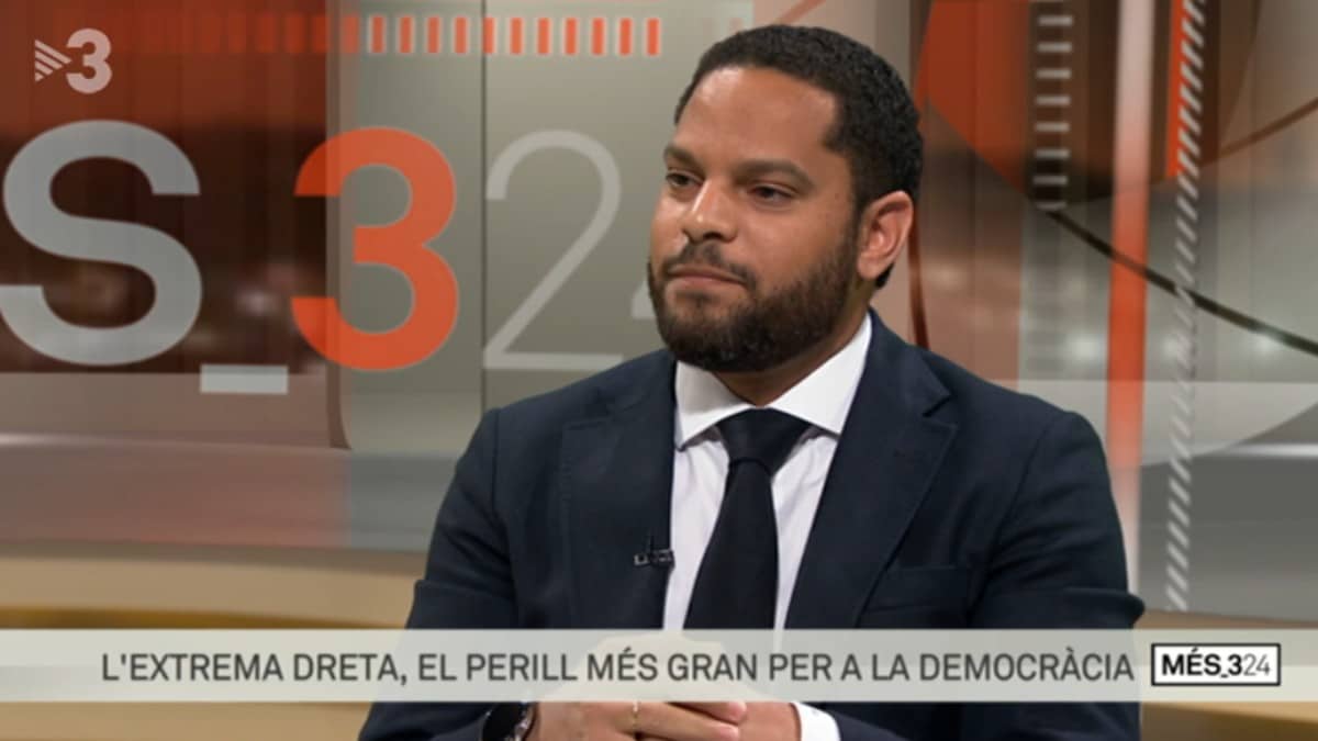 TV3 aprovecha una entrevista a Ignacio Garriga para llamar a VOX «peligro para la democracia»