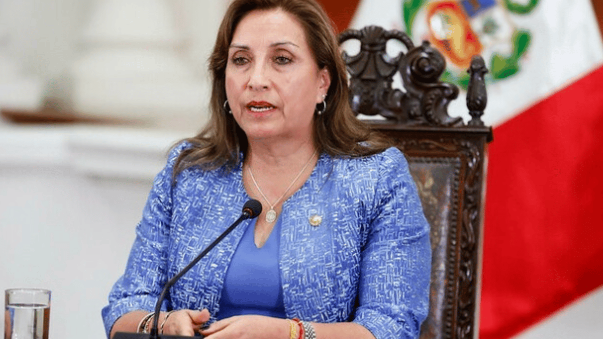 La oposición peruana presenta una moción de censura contra Dina Boluarte en el Congreso