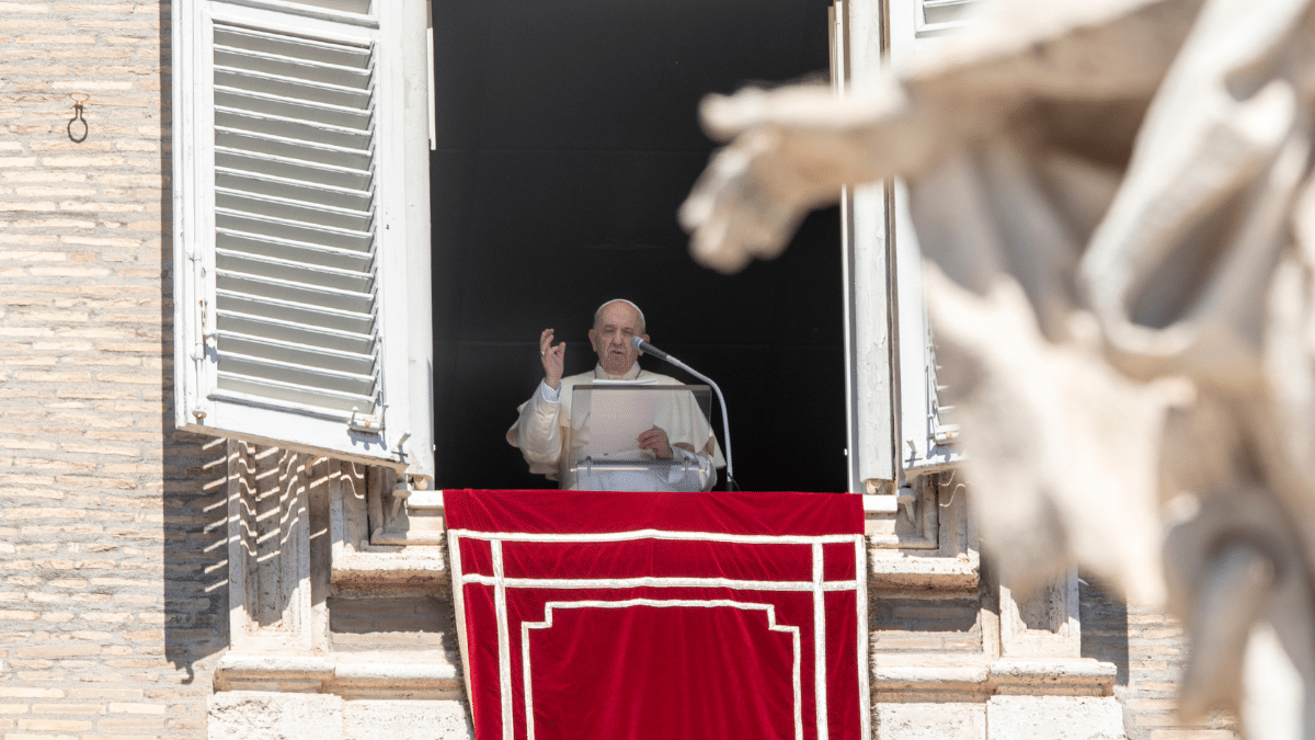 El Papa Francisco pide el fin de la guerra de Ucrania y llama a iniciar negociaciones de paz