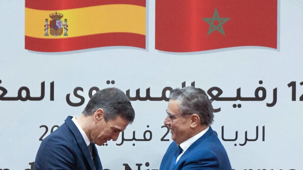 Sánchez incrementa las ayudas a Marruecos mientras Rabat compra el lanzamisiles más avanzado del mundo