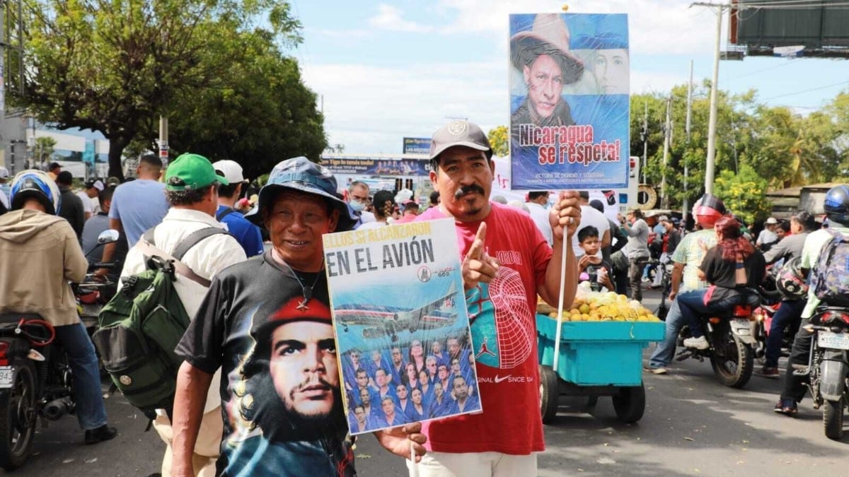 El sandinismo celebra en las calles el destierro de más de 200 presos políticos