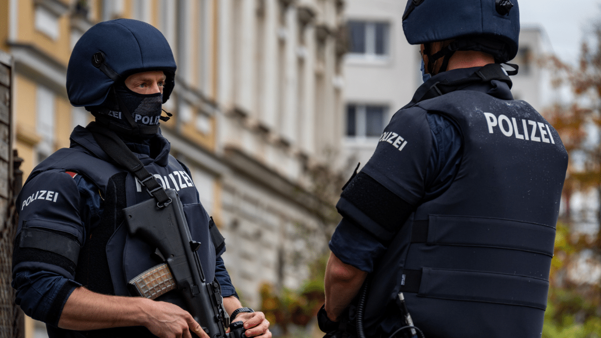 La Policía de Viena activa un amplio dispositivo ante un posible ataque islamista en iglesias cristianas