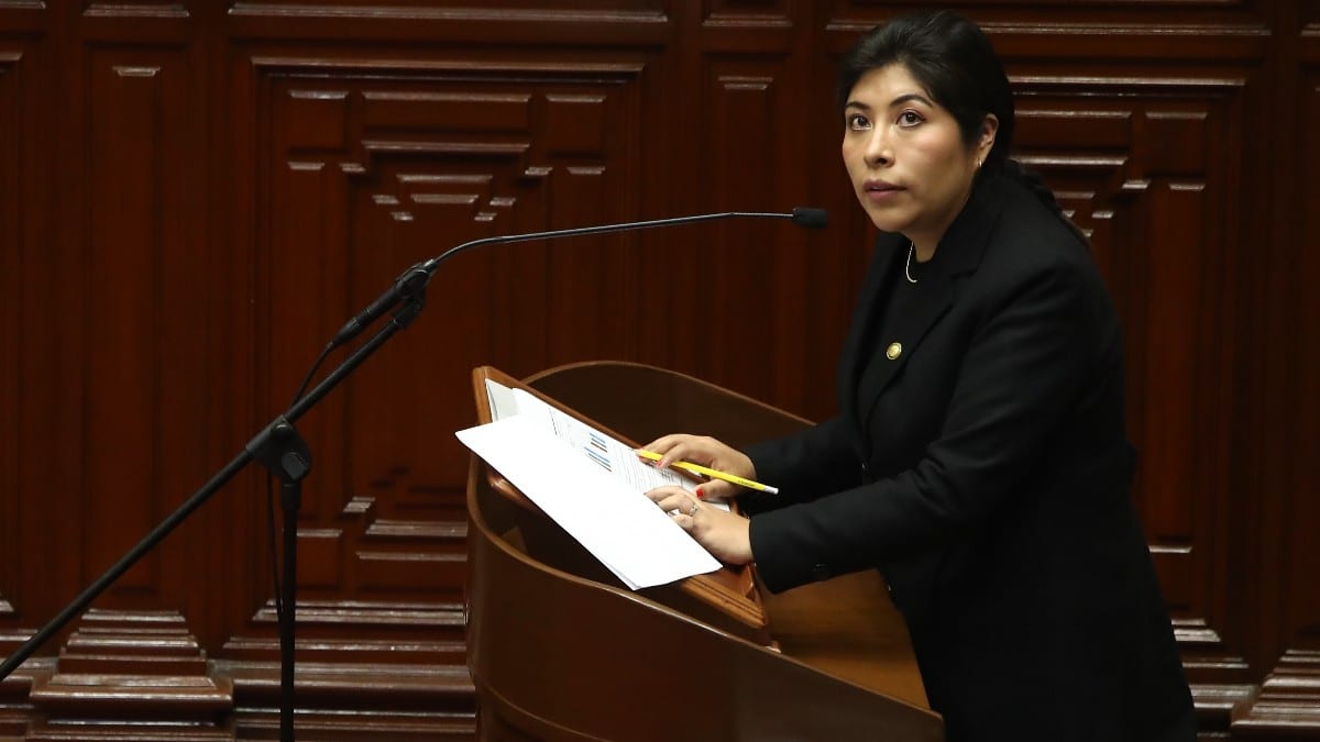 La Fiscalía de Perú oficializa una denuncia constitucional contra la ex primera ministra de Castillo